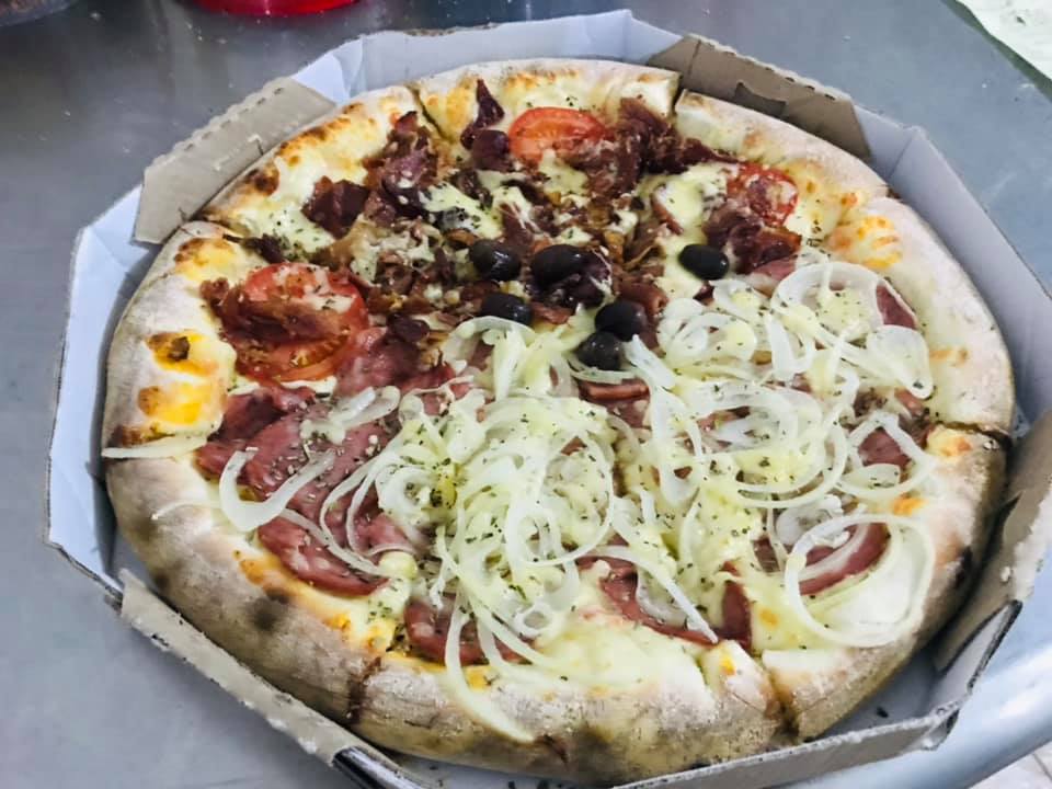 Pizzaria e Lanchonete do Bujão tem atendimento presencial de volta