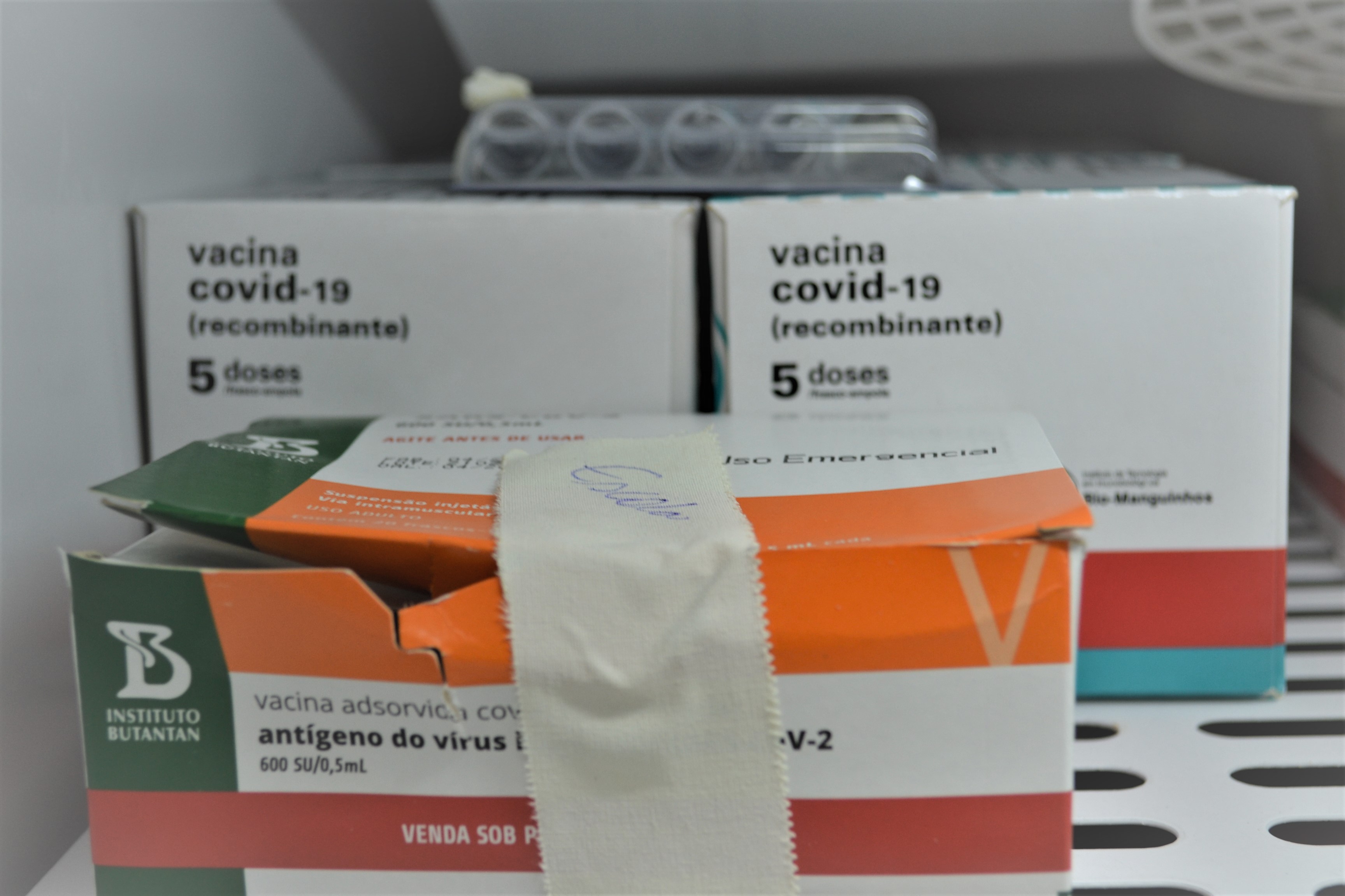 Pedreira recebe 1.120 doses de vacinas contra a COVID-19 e inicia a vacinação de novo grupo