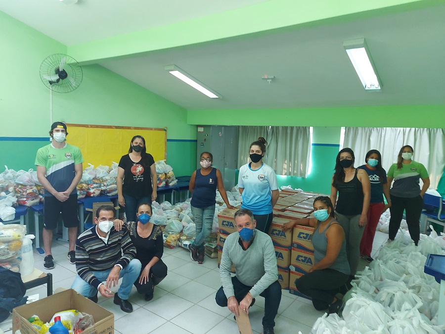 Serra Negra recebe 200 cestas de alimentos do Governo do Estado