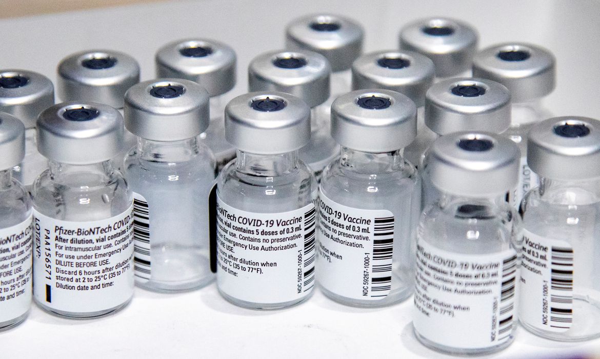 SP cobra Ministério da Saúde após corte de 50% no envio de vacinas da Pfizer