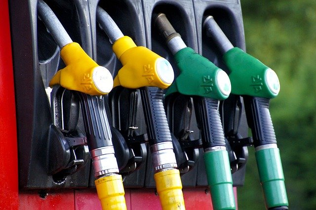 Preços da gasolina e do etanol avançam novamente no início de agosto, aponta Ticket Log