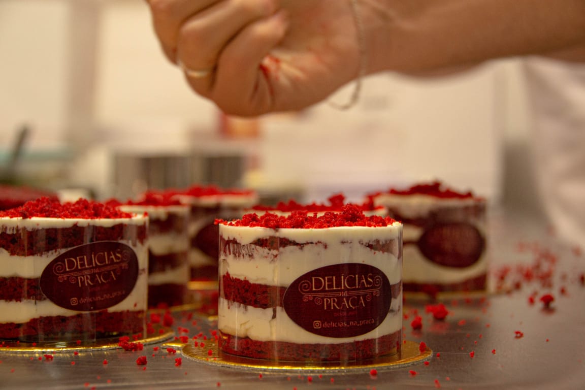 Mini Cake Red Velvet é uma das exclusividades do Pedro Café e Delícias na Praça