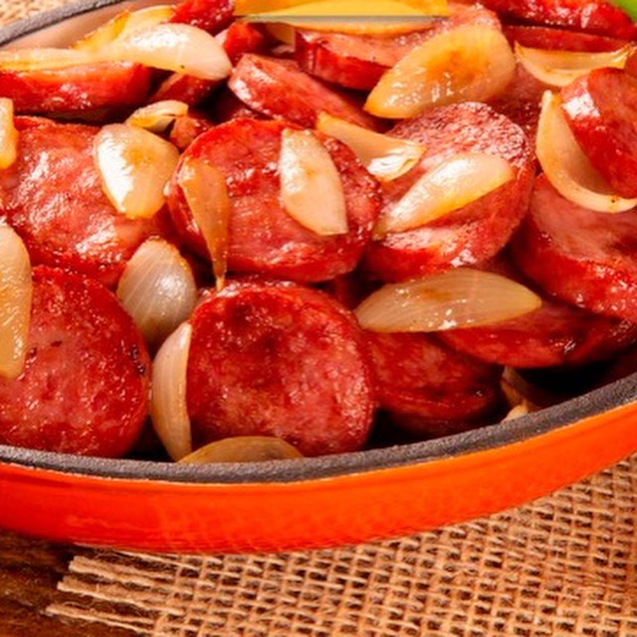 Comida Caseira SN tem opções linguiça calabresa, contrafilé, filé de frango ou omelete, para a sexta-feira