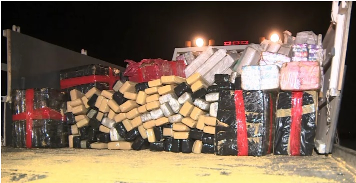 Polícia Municipal de Jaguariúna apreende carreta com 3 toneladas de maconha