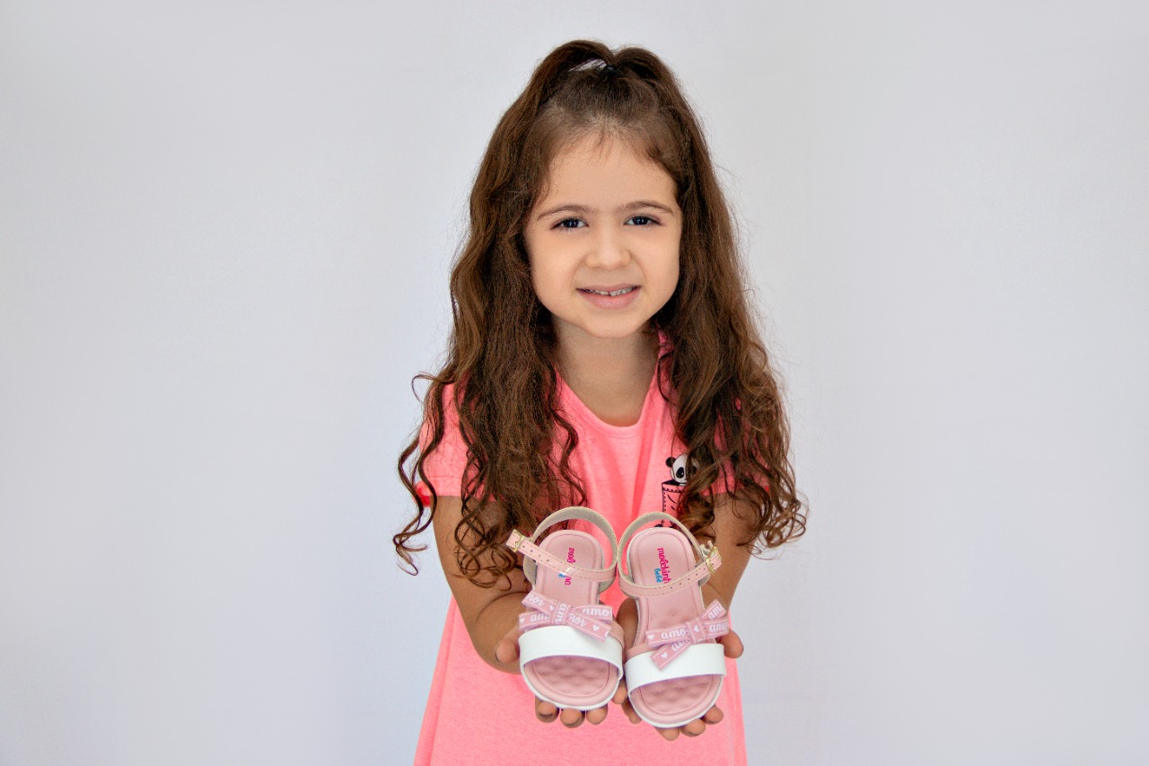AnaCa Calçados traz novidades em moda infantil