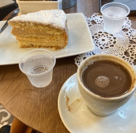 Serra Negra tem opções saborosas para a sua tarde no Delícias na Praça e Pedro Café