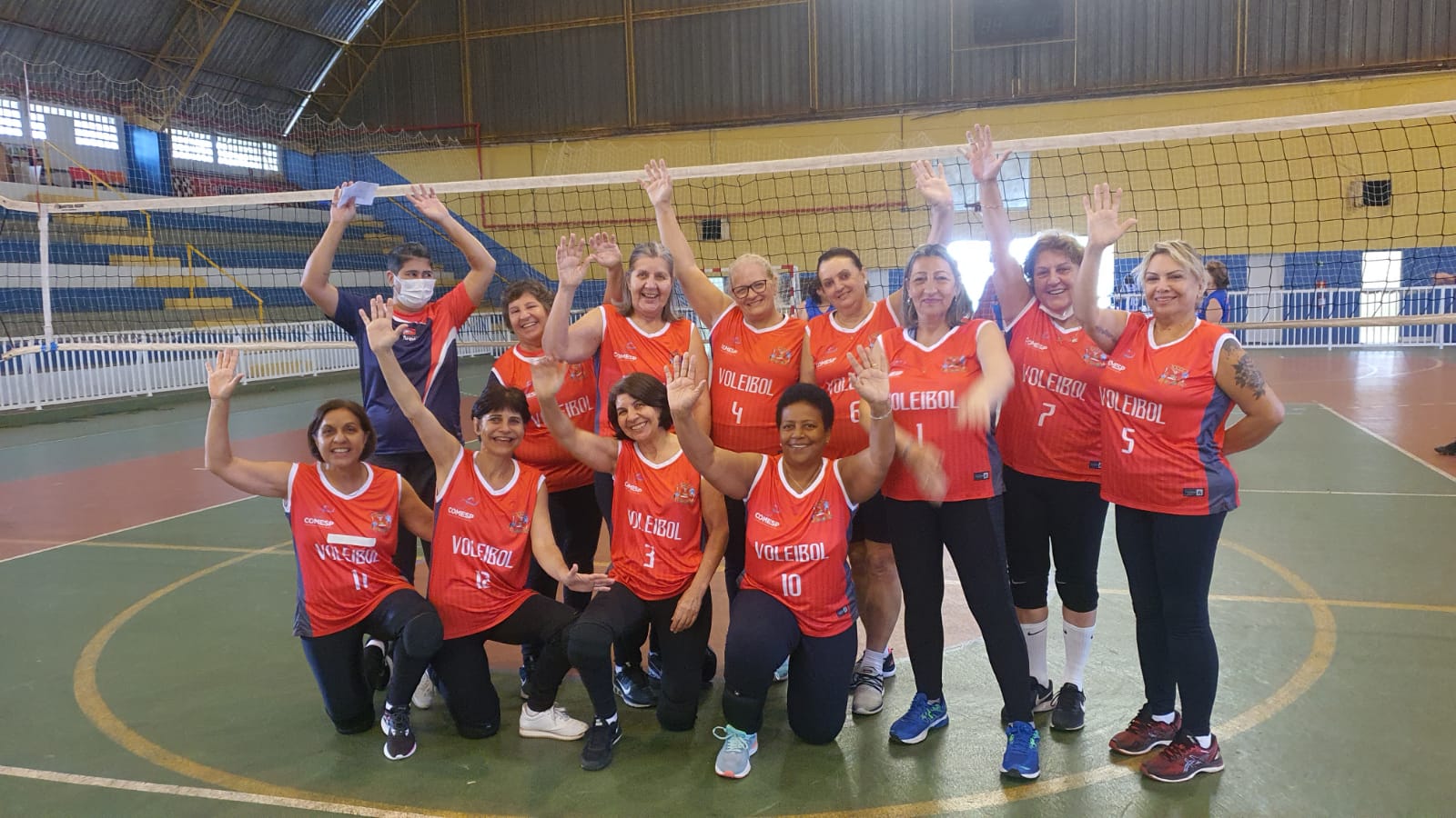Voleibol feminino 60+ de Amparo estreia com vitórias pela Copa Jaguariúna