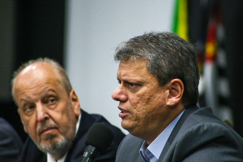 São Paulo reduz o ICMS do combustível de aviação