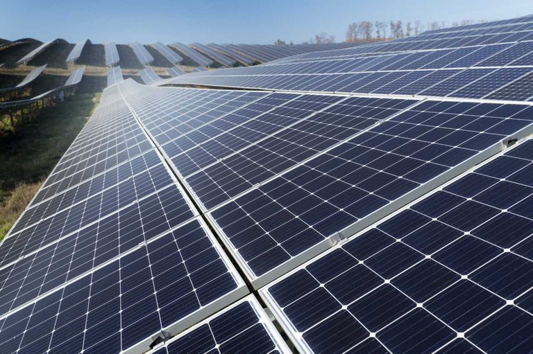 Energia fotovoltaica é garantia de economia na conta de luz e benefícios ao meio ambiente