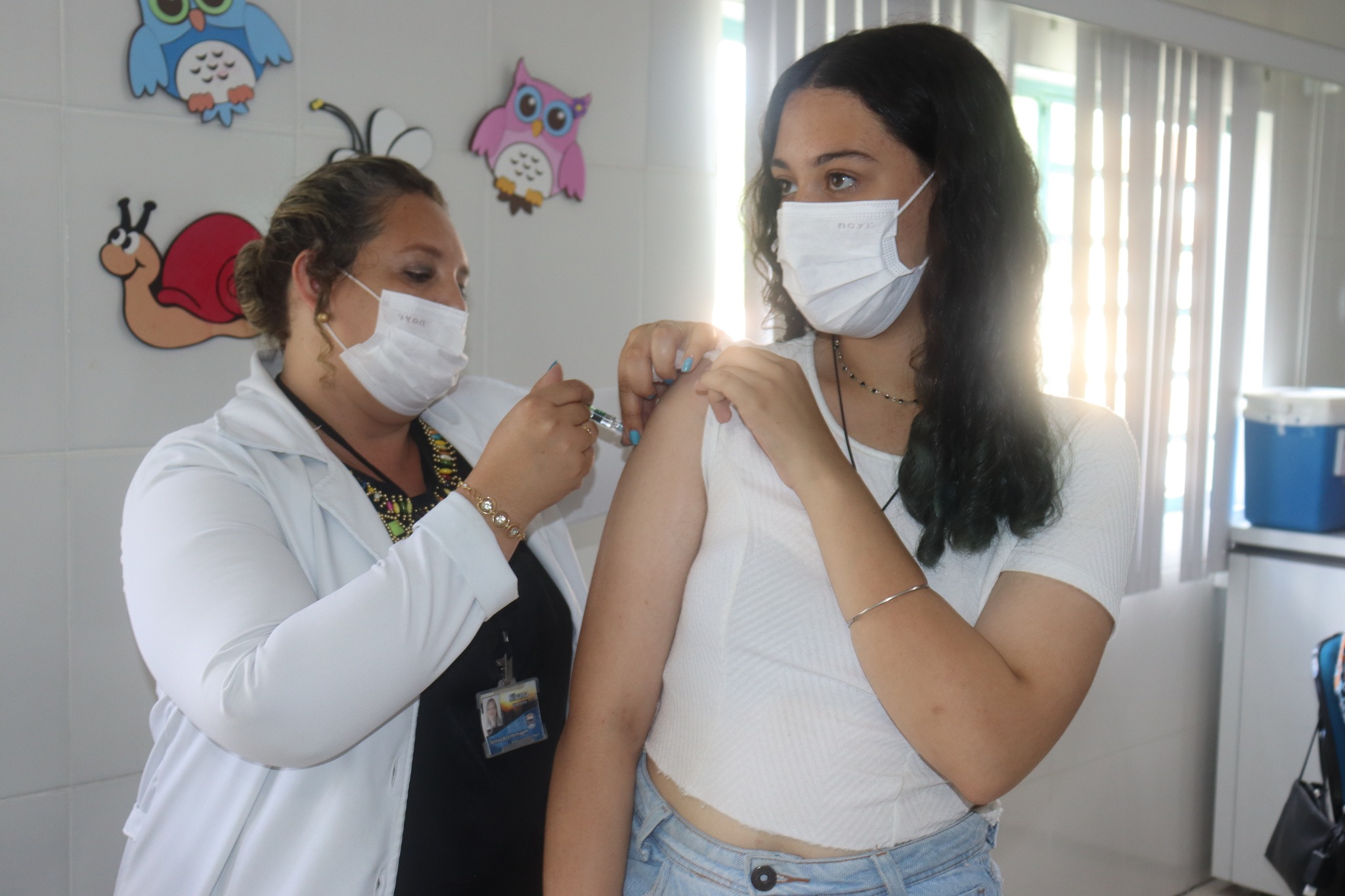 Vacina de reforço bivalente da covid-19 disponível para pessoas de 18 anos ou mais, em Serra Negra