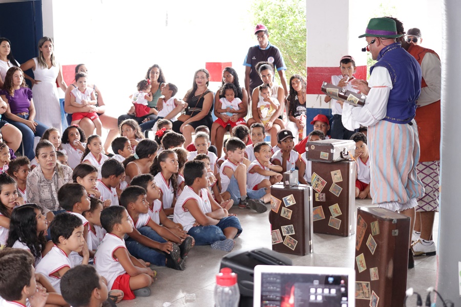 Grupo teatral aborda reciclagem em peça infantil gratuita apresentada no próximo dia 16 de maio na cidade de Indaiatuba (SP)