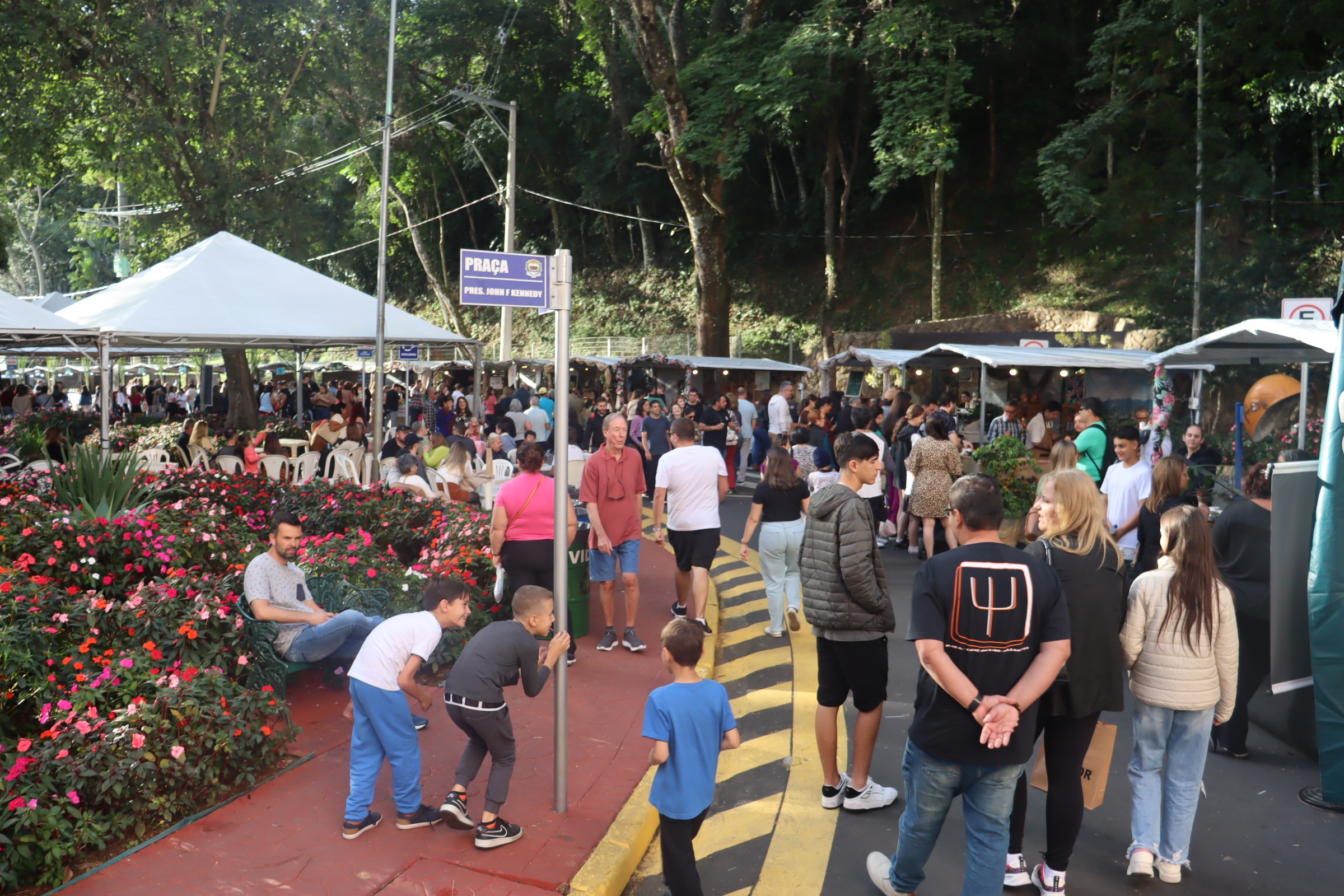 Festival do Café e da Cachaça segue até domingo, em Serra Negra