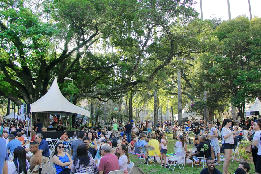 Chefs Campinas leva boa comida, cultura e entretenimento para a Praça Carlos Gomes neste domingo