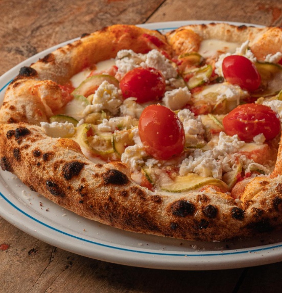 Domingo de pizzas e sabores na Lanchonete Americana