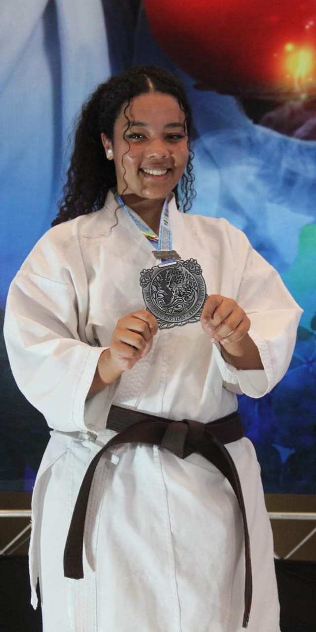 Isabely Manuel é prata no Campeonato Brasileiro de Karatê
