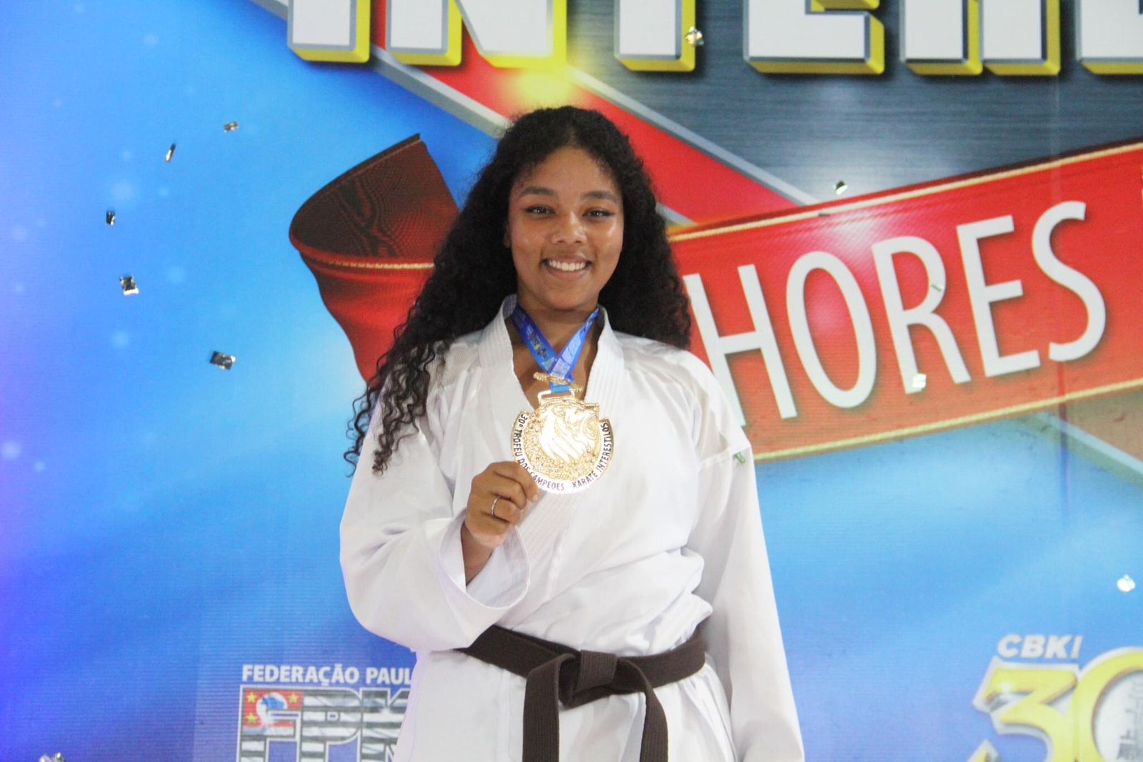 Isabely Manuel conquista o Troféu dos Campeões e fecha o ano como a melhor atleta da categoria
