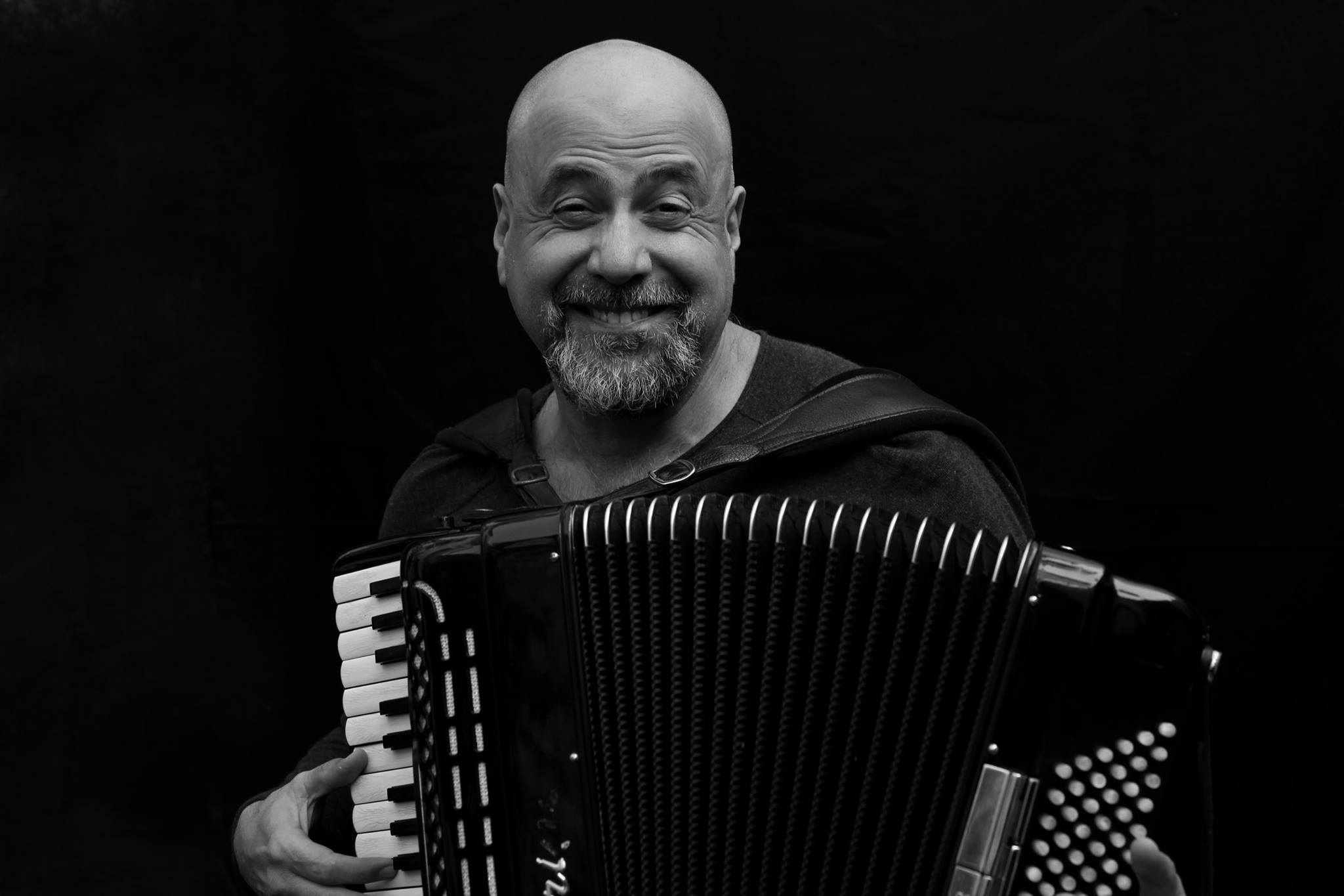 Toninho Ferragutti toca em Monte Alegre do Sul no sábado