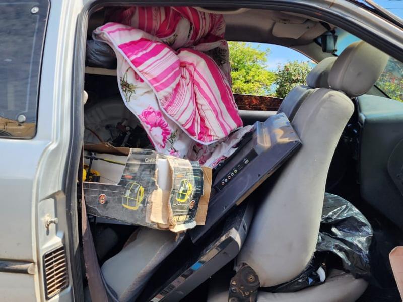 Dupla com carro de Serra Negra é detida por furto em Tuiuti