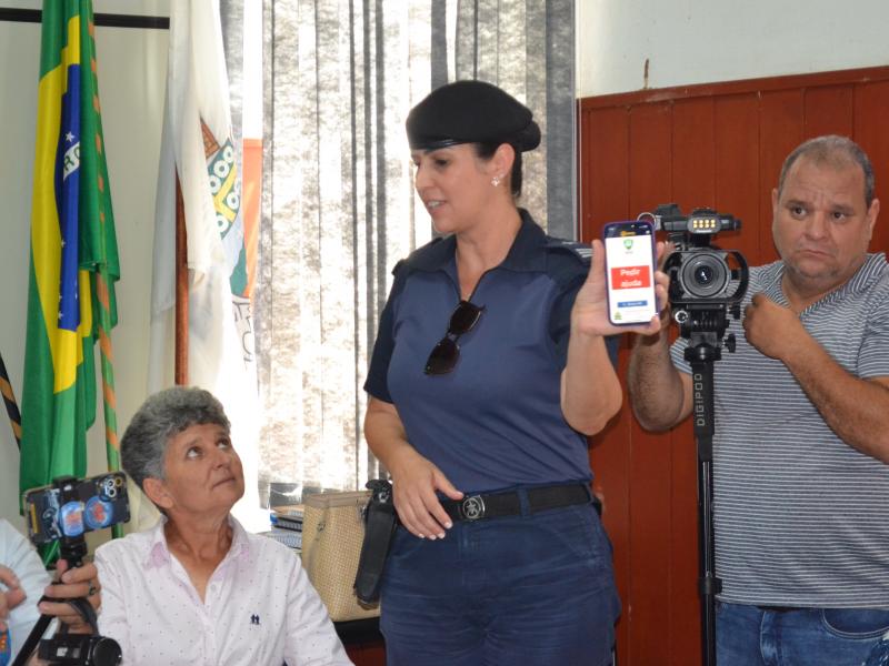 Prefeitura de Pedreira apresentou o aplicativo - SOS Mulher